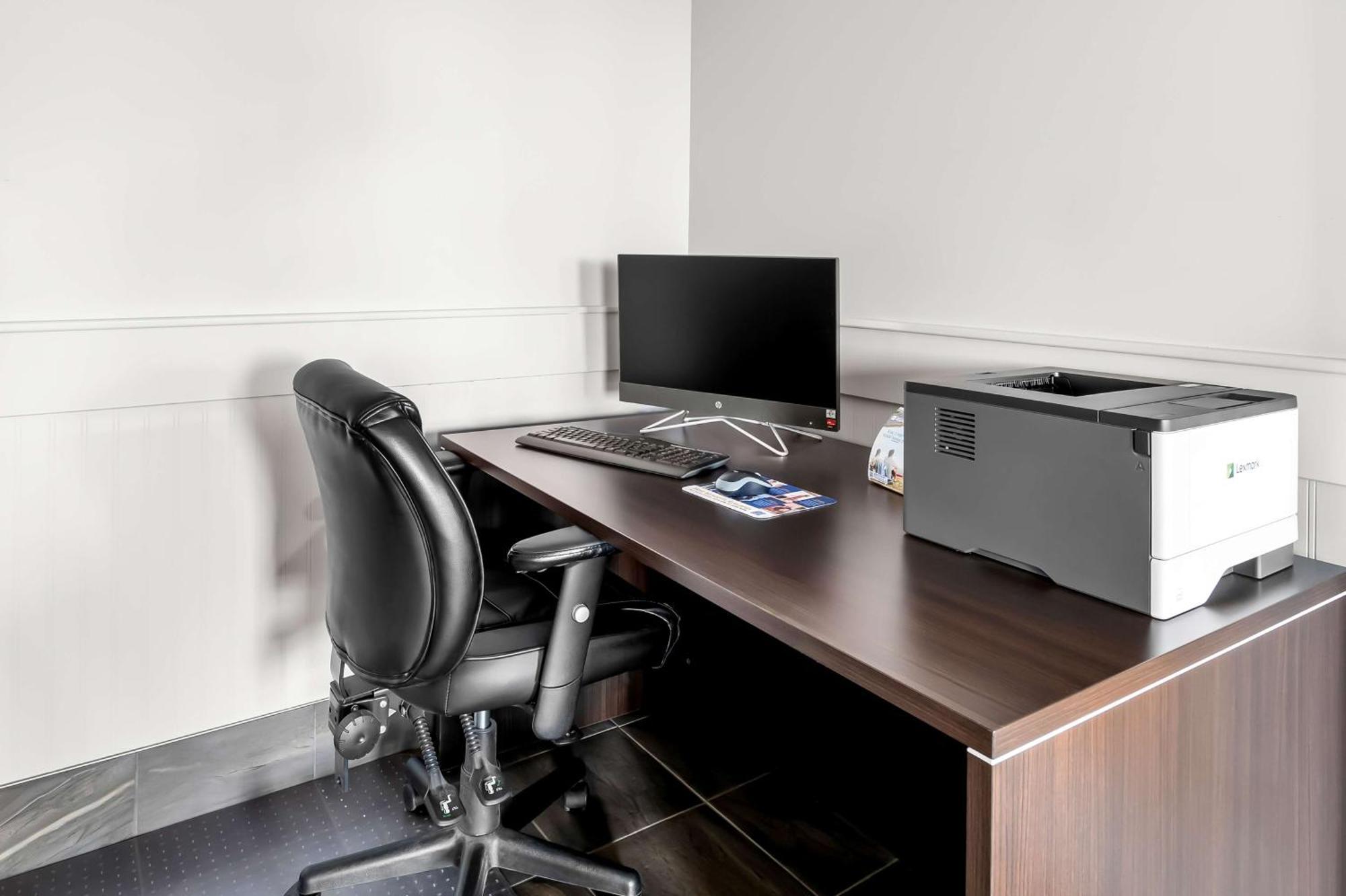 Surestay Studio By Best Western Hardisty ภายนอก รูปภาพ